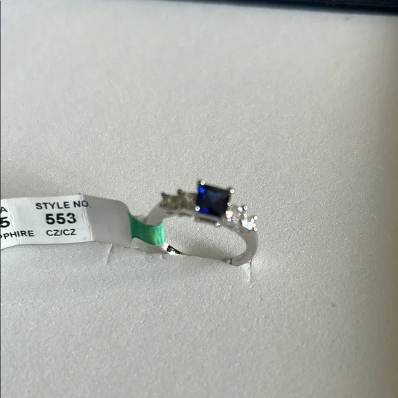 COPY - Elegant Silver and Blue Gemstone Ring - Picture 2 of 6